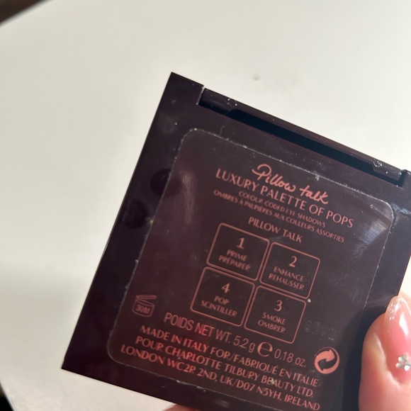 Charlotte Tilbury Eyeshadow Palette - Picture 2 of 2